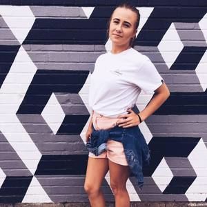 Meet your Posher, Mackayla